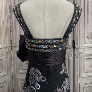 Beaded Embroidery ຂາຍສົ່ງເຄື່ອງແຕ່ງກາຍທີ່ເປັນທາງການສໍາລັບແມ່ຍິງ