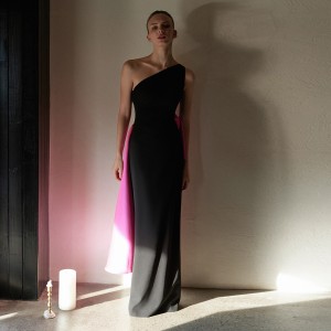 Elegant design rosett lång klänning med krockande färger