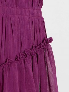 Sprzedawca szyfonowej sukienki midi w stylu vintage z marszczeniami