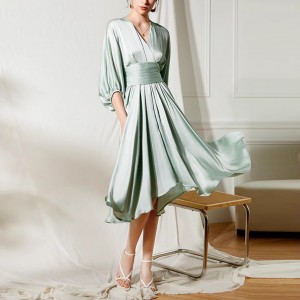 Κομψό Silk Casual Midi Φόρεμα Προσαρμοσμένης Κατασκευής