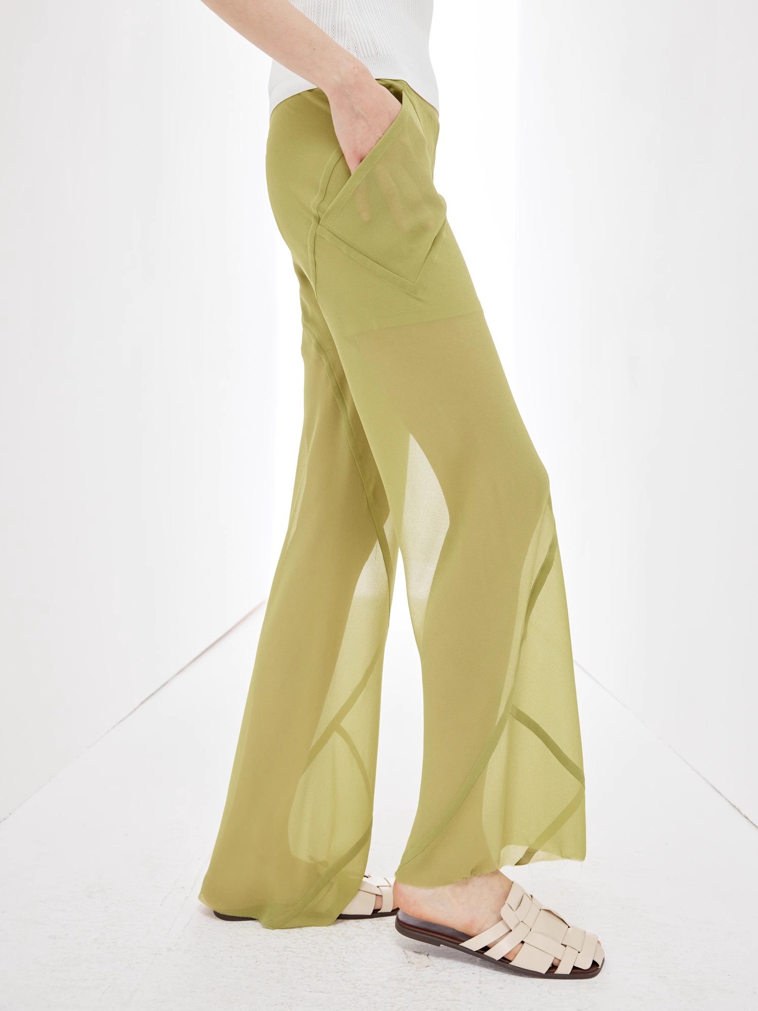 Calça Chiffon Verde Elegante Plus Size Perna Larga
