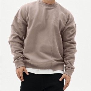 Pilkos spalvos megztinis su kaklu, didelio dydžio sportinis megztinis