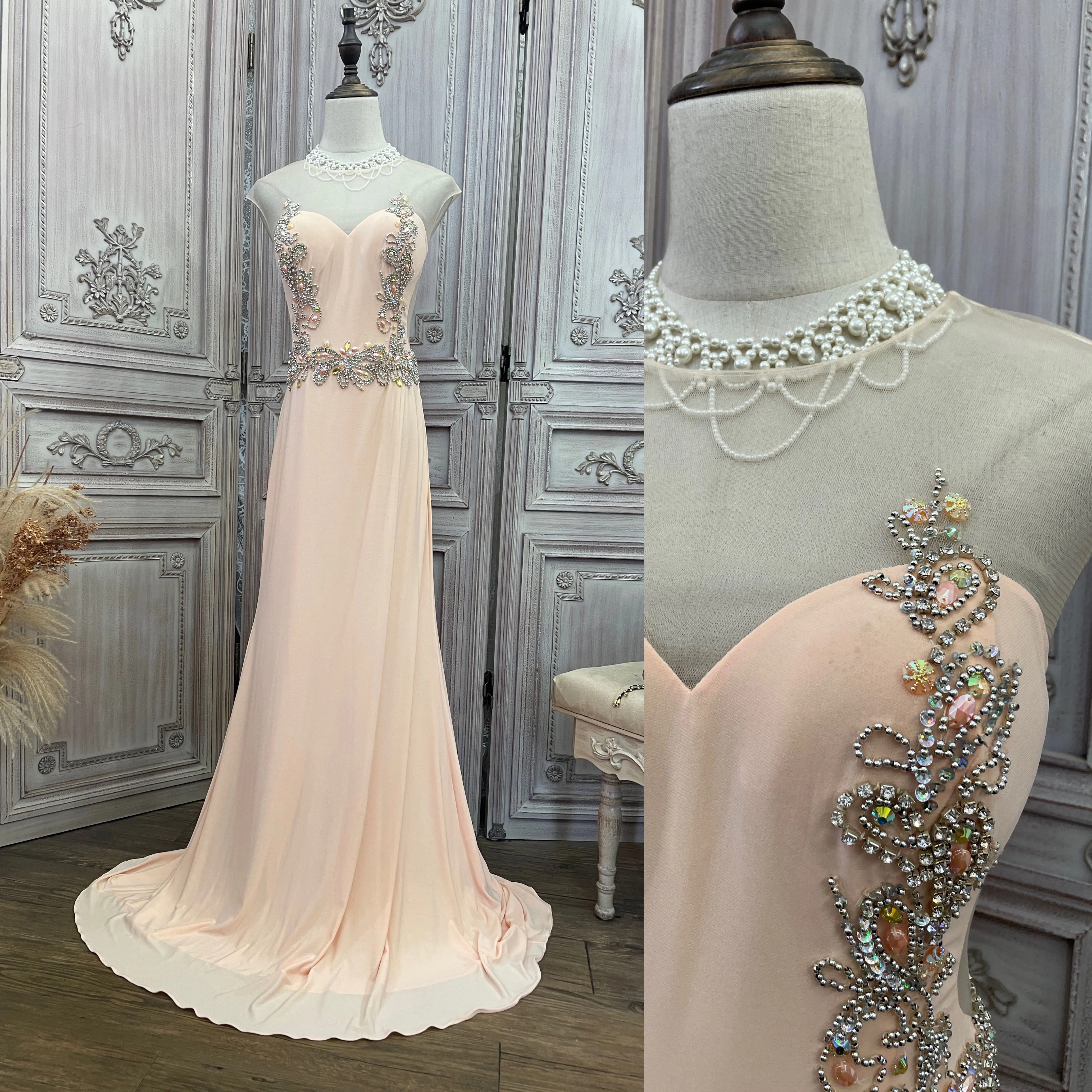 Услуге производње дугих хаљина од плетених перли