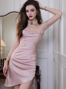 Վարդագույն սեքսուալ կիպ մինի բշտիկավոր հալտեր զգեստ