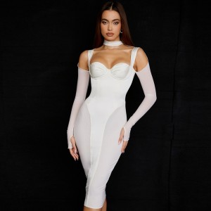 Bílé šaty celebrity s vyhloubeným sexy síťovinou