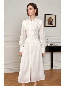 قميص أبيض غير منتظم لمصممي الملابس النسائية