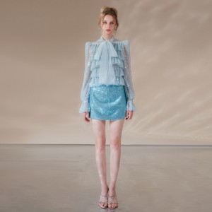 नीली भव्य कढ़ाई वाली मनके रोमांटिक प्लीटेड शर्ट छोटी स्कर्ट