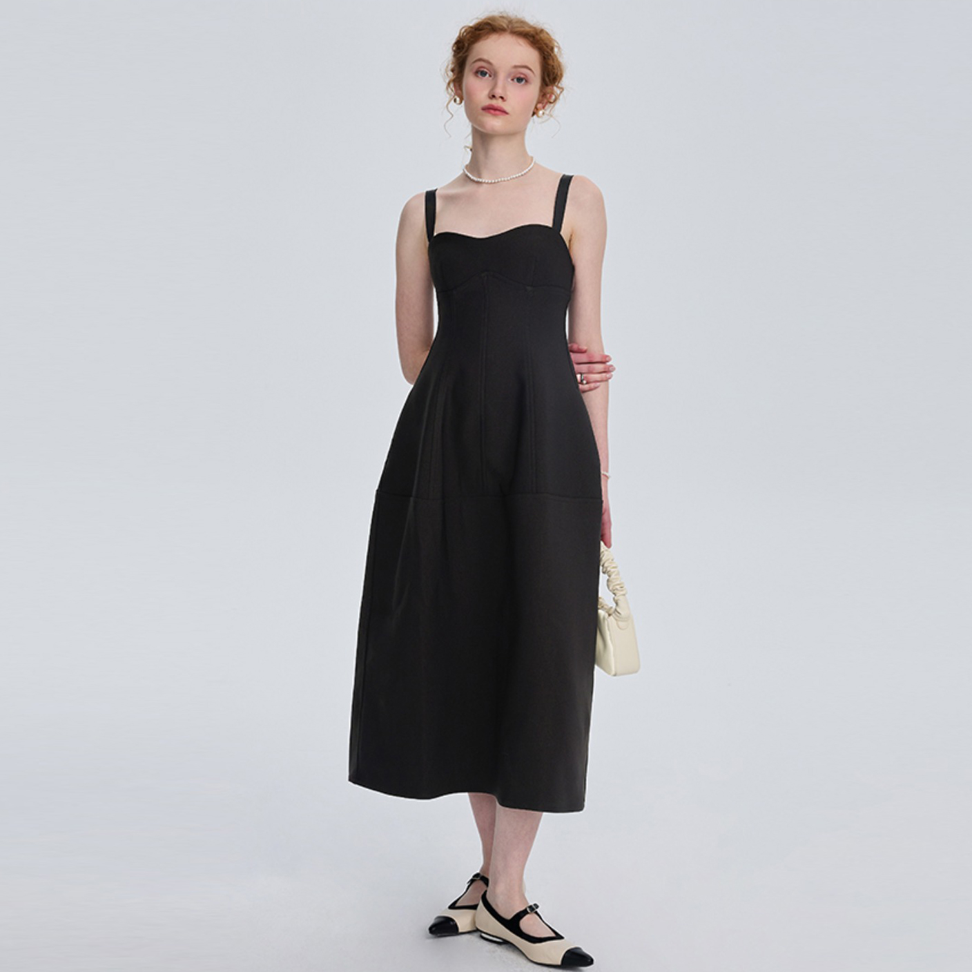 फ्रान्सेली कालो सस्पेन्डर सुरुचिपूर्ण पोशाक
