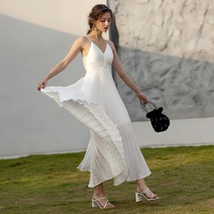 Plážové plisované francouzské dlouhé šaty Cami na míru bílé