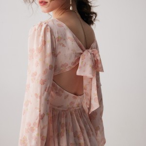 ピンクの花柄シフォン長袖カジュアル ドレス