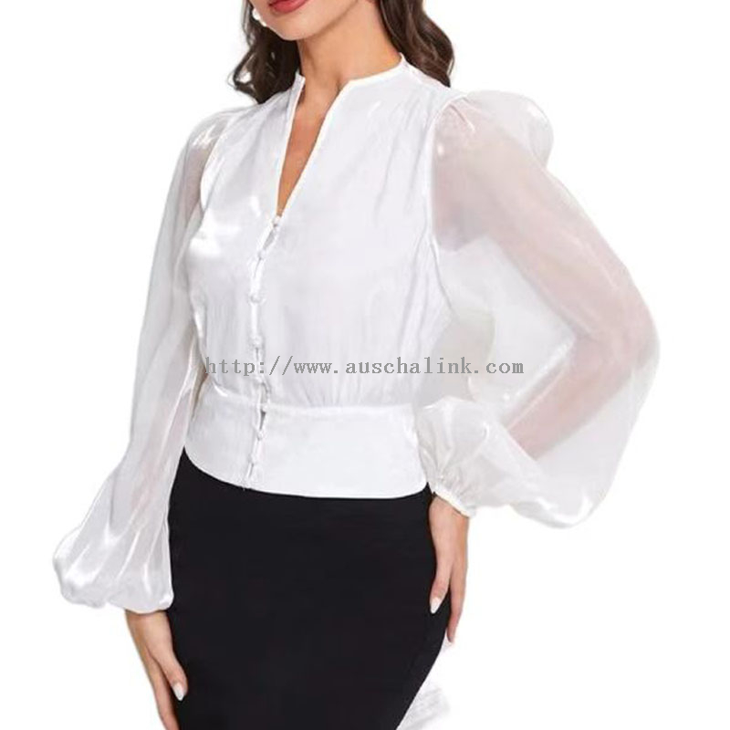 A blusa branca personalizada da malha da luva da lanterna do botão cobre mulheres