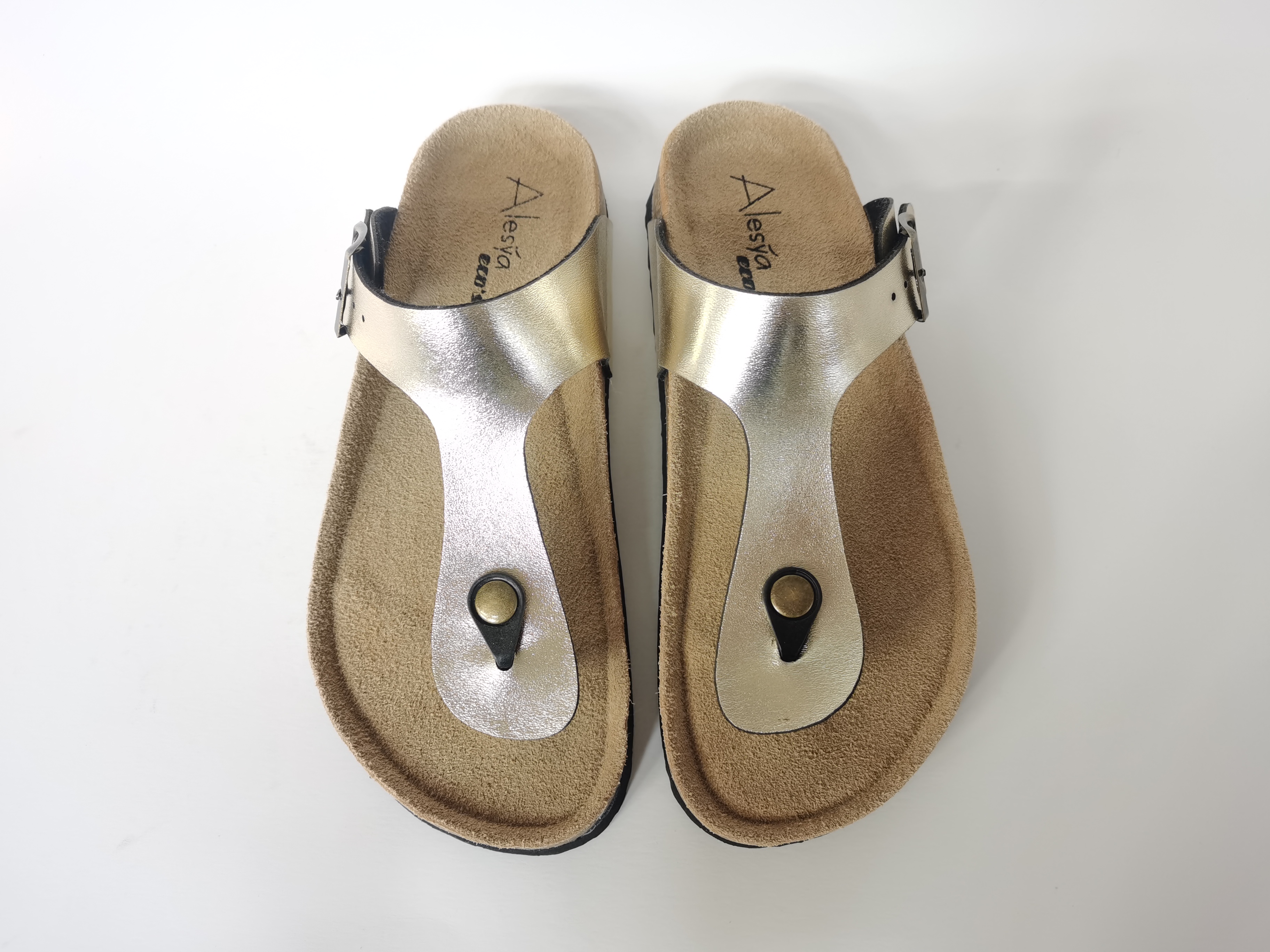Sieviešu spilventiņa Leah Cork sandales ar +Comfort