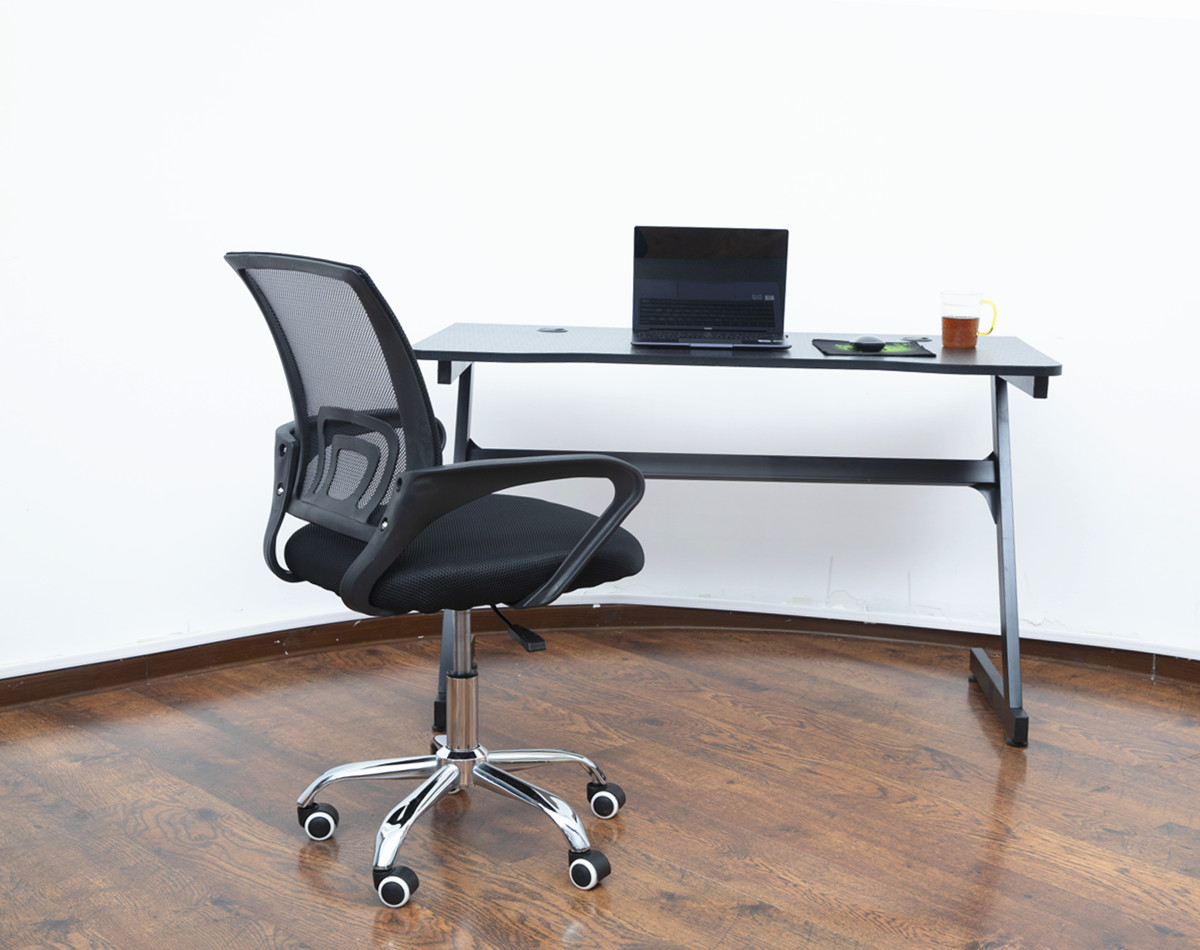 The TikTok Viral Wide-Width Desk Chair Is The Perfect Addition To Your Home Office