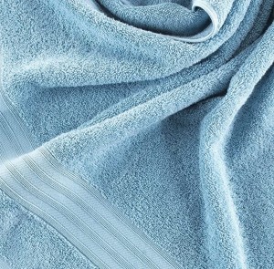 연청색 목욕타월 4팩 – 27×54 부드럽고 흡수력이 뛰어난 고급 품질 매일 사용하기에 완벽한 면 100% 타월