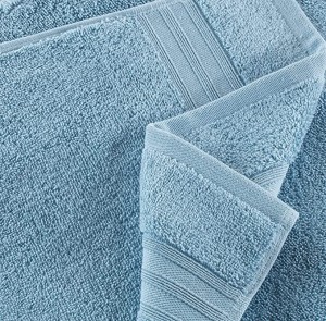 Light Baby Blue Bath Towels 4-Pack - 27×54 Soft and Absorbent, Premium Quality zuru oke maka ojiji kwa ụbọchị 100% akwa akwa akwa.