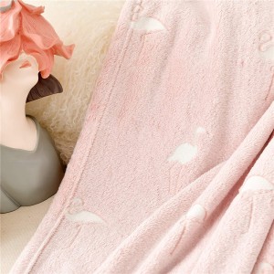 Фланельді лақтыратын көрпе Фламинго Жұмсақ қызғылт жеңіл жарық көрпе Қараңғыдағы жарқырау питомниктің жатын бөлмесінің қонақ бөлмесінің барлық маусымы Ұл балаларға арналған туған күніне сыйлық 40×60 дюйм