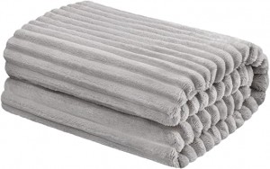 GREEN ORANGE Throw Blanket para sa Sopa – 50×60, Lightweight, Pearl Gray – Soft, Plush, Fluffy, Warm, Cozy – Perfect para sa Bed, Sofa