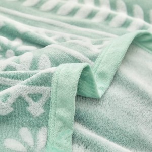 Фланелевое флисовое одеяло для дивана-кровати, жаккардовые полосатые цветы в стиле, сверхмягкое пушистое роскошное плюшевое одеяло, легкое и декоративное на все сезоны