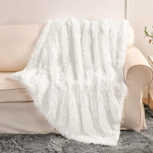 White Faux Fur Throw Bed Blanket,2 Layers,50″ x 60″, Soft Fuzzy Fluffy Plush Couch Blanket Furry Comfy Warm Sofa Blanket para sa Winter Chair Bedroom Christmas Decor Photoshoot Props
