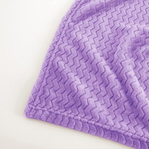 Ultra åndbart Jacquard letvægts fleece sengetæppe i to størrelser (90×66 tommer) med plys bølgemønster, blødt og hyggeligt tæppe til hele sæsonen