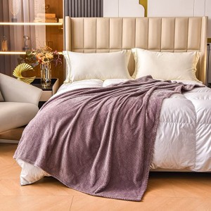 NEWCOSPLAY Super Soft Throw Blanket Premium Silky Flannel Fleece Yana Bar Samfurin Wuta Mai Sauƙi Duk Lokacin Amfani (Light Purple, Jefa(50″x60″)))