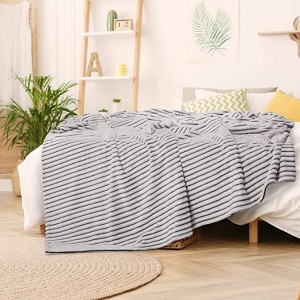 Ковдра GREEN ORANGE на диван – 50×60, легка, перлинно-сіра – м’яка, плюшева, пухнаста, тепла, затишна – ідеально підходить для ліжка, дивана