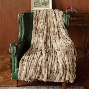Soft Faux Fur Blanket Brown luxurious Cozy Fuzzy Throw Blankets for Couch, Warm thick ruched Plussh Fluffy Blankets for bed Sofa විසිත්ත කාමර ගෘහ අලංකරණ ශීත