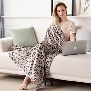 ʻEkolu-Dimensional Leopard Print Flannel Fleece Throw Blanket, Lightweight Super Soft Cozy Plush Blanket for Couch Bed, Chocolate Leopard