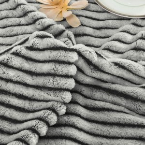 Selimut Fleece Throw kanggo Sofa - Selimut Dekoratif Jacquard 3D Ribbed Soft lan Warm - Cozy, Fuzzy, Fluffy, Plush Black and White Throw Blanket kanggo Amben, Sofa