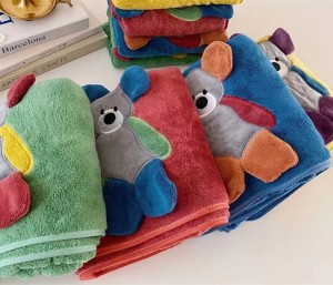 Hot sale cartoon tela burda bath towel polyester fabric swimming towel