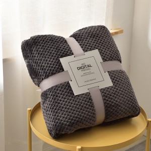 Nueva manta gruesa de tela de lana de coral de franela para sofá con rejilla de piña 1,5 M * 1M