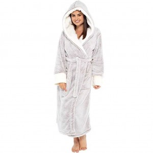 Costume chaud automne hiver assorti pyjama en flanelle de couleur unie de noël pour femme