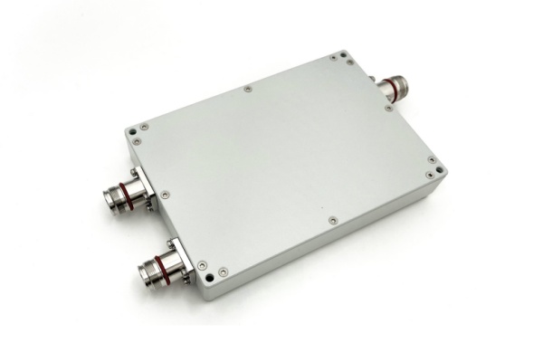 IP67 Low PIM Cavity Combiner Operating from 80-520MHz & 694-2700MHz JX-CC2-BK24-4310FLP
