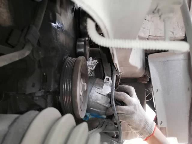 Resumen de mantenimiento de aire acondicionado automático y fallas comunes y análisis de casos de aire acondicionado de automóviles 14