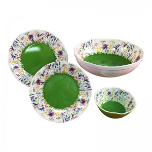 꽃무늬 디자인의 밀라민 접시와 그릇 맞춤형 4피스 세트