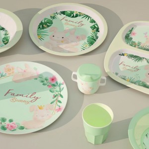 Новый пользовательский эко-зеленый кролик дизайн меламиновая бамбуковая детская столовая посуда для детей посуда тарелка миска чашка кружка с силиконовой крышкой
