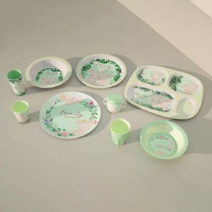Neue benutzerdefinierte Eco Green Bunny Design Melamin Bambus Kinder Kind Baby Geschirr Geschirr Teller Schüssel Tasse Becher mit Silikondeckel