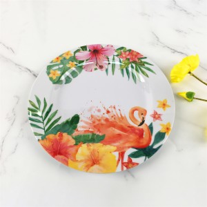 Piatto rotondo di plastica estiva in melamina elegante fenicottero con foglie tropicali singole e design personalizzato