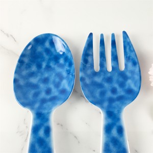 Modèle bleu personnalisé en plastique mélamine mélangeant une grande cuillère et une fourchette à salade