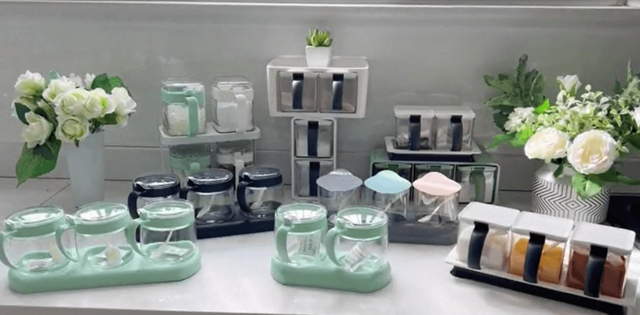 How do you keep your kitchen accessories space-free