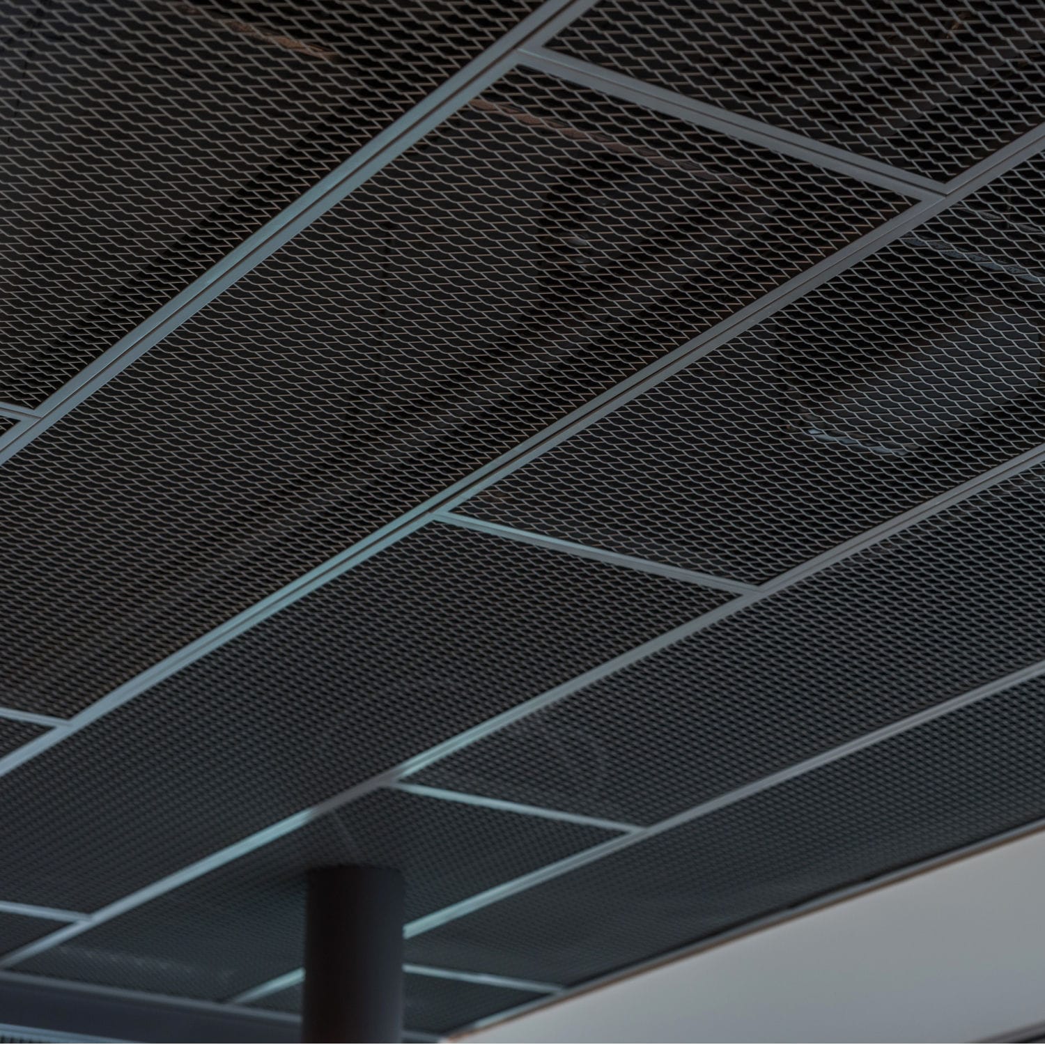 Прилагодени алуминиумски проширени мрежести висечки тавани