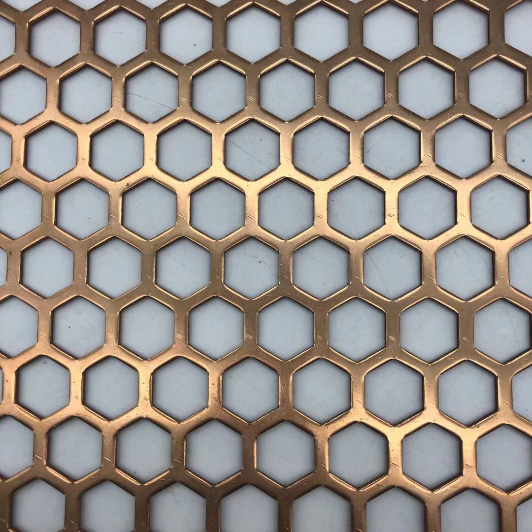 Does the perforated mesh also have a sound insulation effect?