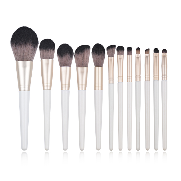 High Quality 12pcs Private Label Vegan Cosmetic Brush Custom Artificial Synthetic Hair Wooden Handle Makeup Brush Set