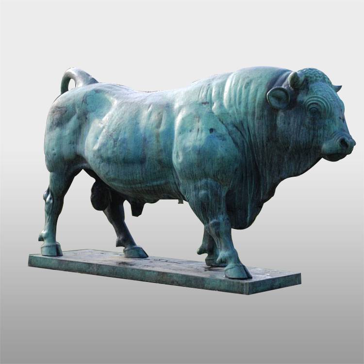 Dārza dekoru antīka metāla govs skulptūra
