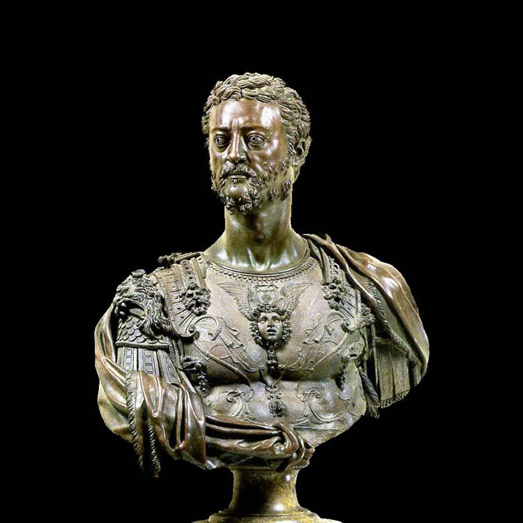 Antika statyer av romersk soldat i brons
