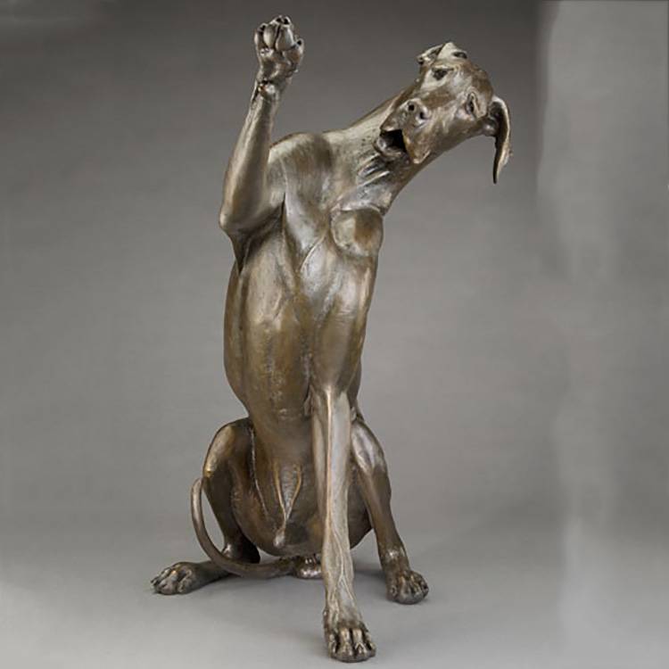 Gartendekoration, Tierskulptur, lebensgroße Bronzestatue der Deutschen Dogge