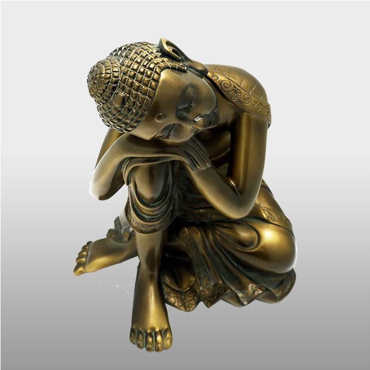 Сырткы жасалгалоочу жезден жасалган Будданын скульптурасы