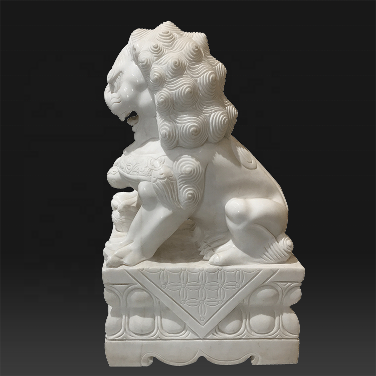 बगीचे के लिए चीनी शैली की सफेद पत्थर, संगमरमर की शेर की मूर्तियाँ