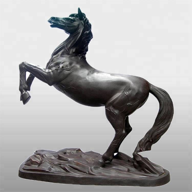 Op maat gemaakt, levensgroot, gegoten antiek bronzen koperen paardenbeeld