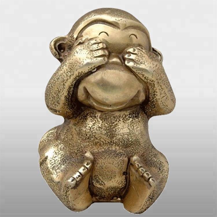 Bronzová socha sediacich malých opíc na predaj starožitná socha opice